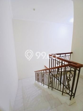 Hot Offer Hunian Mewah Ideal dan Luas di BSD, Tangerang Selatan Hot Offer Hunian Mewah Ideal dan Luas di BSD, Tangerang Selatan