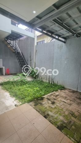 Hunian Mewah LB 225m2 Siap Pakai Desain Elegan di BSD Foresta, Tangerang Hunian Mewah LB 225m2 Siap Pakai Desain Elegan di BSD Foresta, Tangerang