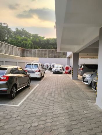 Unit Kantor Disewakan di Gading Serpong Scientia Garden di Area Ramai & Strategis Unit Kantor Disewakan di Gading Serpong Scientia Garden di Area Ramai & Strategis