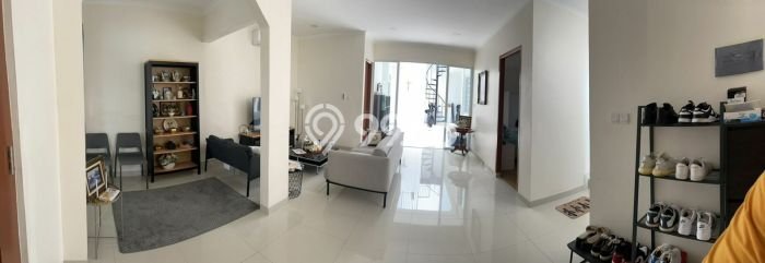 Disewakan! Rumah 3 Kamar Tidur &
3 Kamar Mandi di BSD Golden Viena, Tangerang Disewakan! Rumah 3 Kamar Tidur &
3 Kamar Mandi di BSD Golden Viena, Tangerang