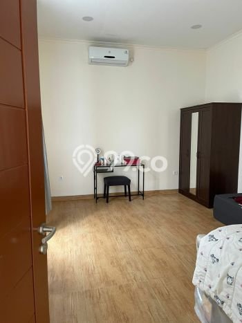 Disewakan! Rumah 3 Kamar Tidur &
3 Kamar Mandi di BSD Golden Viena, Tangerang Disewakan! Rumah 3 Kamar Tidur &
3 Kamar Mandi di BSD Golden Viena, Tangerang