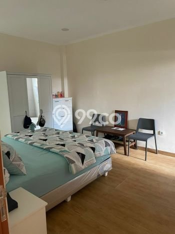 Disewakan! Rumah 3 Kamar Tidur &
3 Kamar Mandi di BSD Golden Viena, Tangerang Disewakan! Rumah 3 Kamar Tidur &
3 Kamar Mandi di BSD Golden Viena, Tangerang