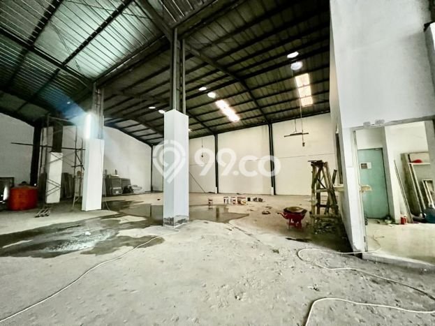 Gudang untuk Disewa di Pusat Tangerang Luas Bangunan 1100m2 Gudang untuk Disewa di Pusat Tangerang Luas Bangunan 1100m2