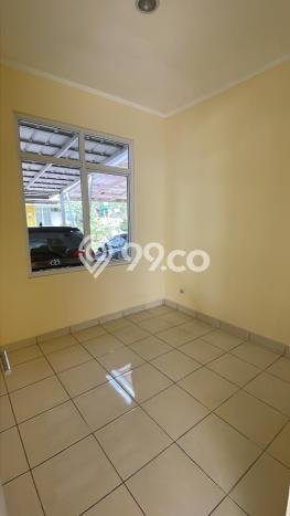 Rumah Strategis 3 KT Luas Tanah 105m2m² di Serpong, Tangerang Selatan Rumah Strategis 3 KT Luas Tanah 105m2m² di Serpong, Tangerang Selatan