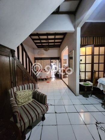 Rumah Elit Modern Tanpa Renovasi di Cipete Jakarta Selatan Rumah Elit Modern Tanpa Renovasi di Cipete Jakarta Selatan
