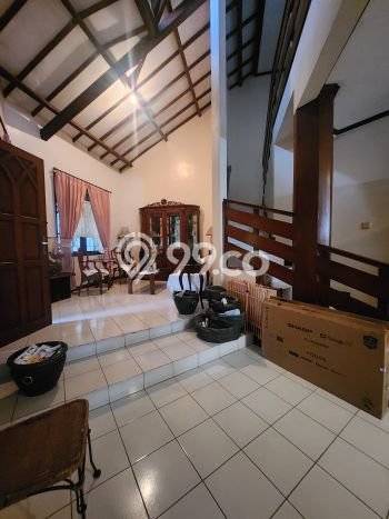 For Sale! Luxury House LT 250m2 Desain Elegan di Lebak Bulus For Sale! Luxury House LT 250m2 Desain Elegan di Lebak Bulus