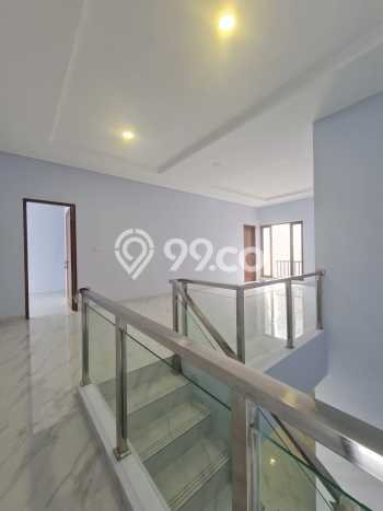 Dijual Rumah Luas Elegan Dengan View Eksklusif di Bintaro, Tangerang Selatan Dijual Rumah Luas Elegan Dengan View Eksklusif di Bintaro, Tangerang Selatan