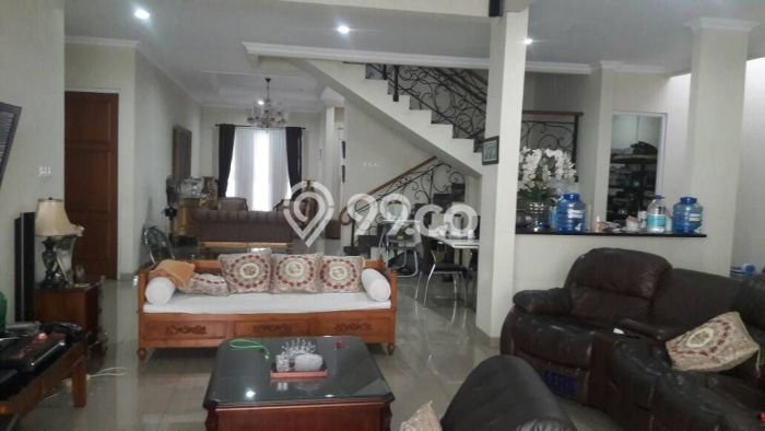 Rumah Mewah LB 700m2 Siap Huni Desain Elegan di Rempoa, Tangerang Rumah Mewah LB 700m2 Siap Huni Desain Elegan di Rempoa, Tangerang