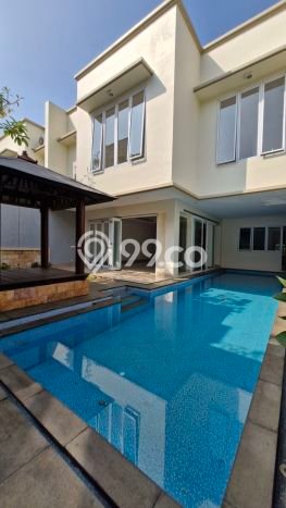 Hunian Elit LB 381m2 Siap Huni Desain Elegan di Kemang, Jakarta Selatan Hunian Elit LB 381m2 Siap Huni Desain Elegan di Kemang, Jakarta Selatan