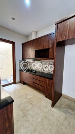 Rumah Luxury Modern Tanpa Renovasi di Kemang Jakarta Selatan Rumah Luxury Modern Tanpa Renovasi di Kemang Jakarta Selatan