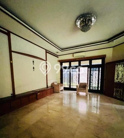 Rumah Mewah LB 1061m2 Siap Pakai Desain Elegan di patra kuningan, Jakarta Selatan Rumah Mewah LB 1061m2 Siap Pakai Desain Elegan di patra kuningan, Jakarta Selatan