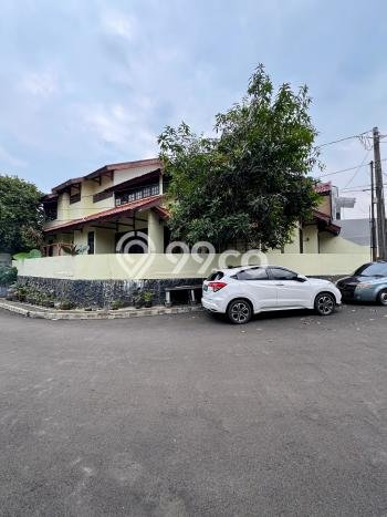 Rumah Elit LB 250m2 Siap Huni Desain Elegan di Pondok Labu, Jakarta Selatan Rumah Elit LB 250m2 Siap Huni Desain Elegan di Pondok Labu, Jakarta Selatan
