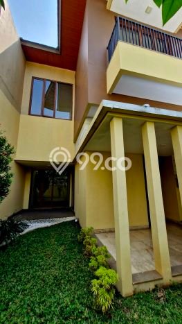 Rumah Luxury Modern Tanpa Renovasi di Kemang Jakarta Selatan Rumah Luxury Modern Tanpa Renovasi di Kemang Jakarta Selatan