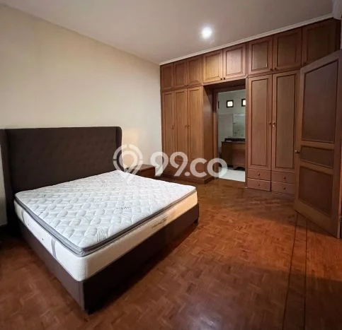 Rumah sewa siap pakai 3 KT di Cipete, Jakarta Selatan Rumah sewa siap pakai 3 KT di Cipete, Jakarta Selatan