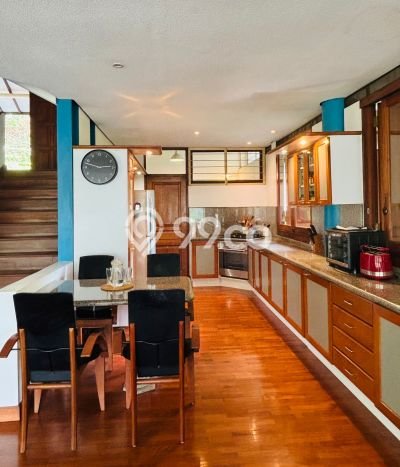 Vila Kawasan , Area 8400m2m², Dekat ke Pusat Kota Vila Kawasan , Area 8400m2m², Dekat ke Pusat Kota