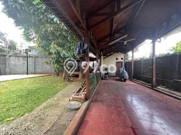 For Sale! Luxury House LT 520m2 Desain Elegan di Kampung Rambutan For Sale! Luxury House LT 520m2 Desain Elegan di Kampung Rambutan