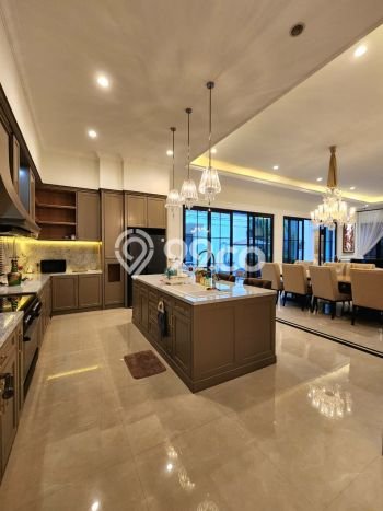 Dijual Rumah Elit Exclusive di Kebayoran Lama, Jakarta Selatan Dijual Rumah Elit Exclusive di Kebayoran Lama, Jakarta Selatan