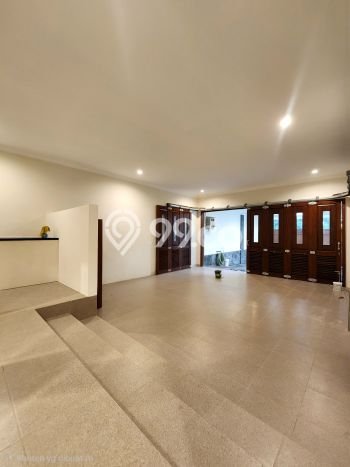 Rumah Elit LB 450m2 Siap Pakai Desain Elegan di Lebak Bulus, Jakarta Selatan Rumah Elit LB 450m2 Siap Pakai Desain Elegan di Lebak Bulus, Jakarta Selatan