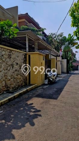Rumah Luxury Modern Tanpa Renovasi di Kemang Jakarta Selatan Rumah Luxury Modern Tanpa Renovasi di Kemang Jakarta Selatan