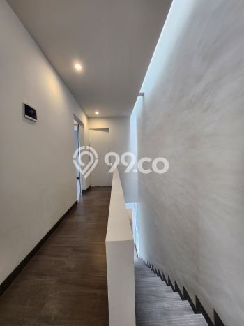 Jual Rumah Mewah Megah Dengan View Cantik di Lebak Bulus, Jakarta Selatan Jual Rumah Mewah Megah Dengan View Cantik di Lebak Bulus, Jakarta Selatan
