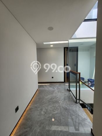 Rumah Elit LB 180m2 Siap Pakai Desain Elegan di Veteran, Jakarta Selatan Rumah Elit LB 180m2 Siap Pakai Desain Elegan di Veteran, Jakarta Selatan