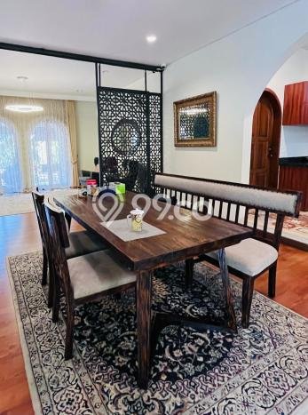 Hunian Modern dengan LT 658m2 & LB 400m2 Disewakan di Cipete Hunian Modern dengan LT 658m2 & LB 400m2 Disewakan di Cipete