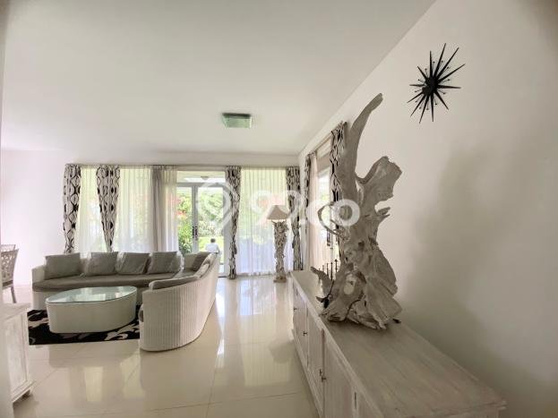 Rumah Elit Modern Siap Huni di Dago Pakar Bandung Rumah Elit Modern Siap Huni di Dago Pakar Bandung