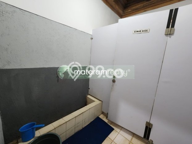 Ruko Disewa di Bandung dengan LB 360m2 Area Komersial Ramai Ruko Disewa di Bandung dengan LB 360m2 Area Komersial Ramai