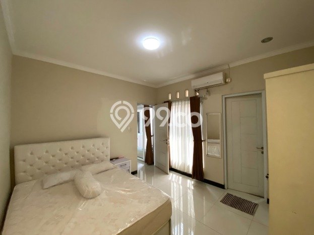 Disewakan! Rumah 3 Kamar Tidur &
3 Kamar Mandi di Buah Batu, Bandung Disewakan! Rumah 3 Kamar Tidur &
3 Kamar Mandi di Buah Batu, Bandung