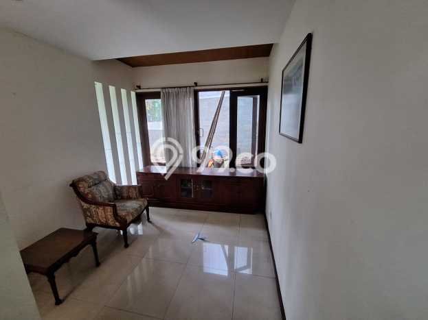 Rumah di , 3 KT, Lingkungan Asri, Luas 425m2m² Bangunan 250m2m² Rumah di , 3 KT, Lingkungan Asri, Luas 425m2m² Bangunan 250m2m²