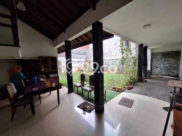 Rumah di , 3 KT, Lingkungan Asri, Luas 425m2m² Bangunan 250m2m² Rumah di , 3 KT, Lingkungan Asri, Luas 425m2m² Bangunan 250m2m²