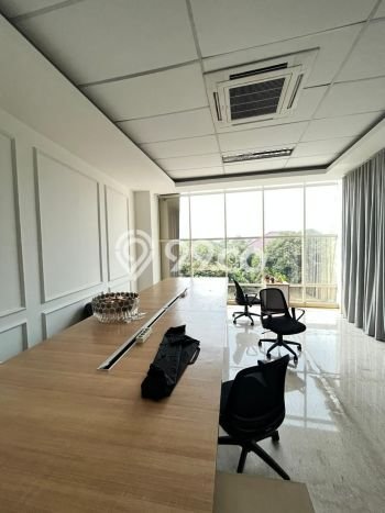 LOKASI STRATEGIS! Kantor di Ampera, Luas 700m², Akses Strategis LOKASI STRATEGIS! Kantor di Ampera, Luas 700m², Akses Strategis