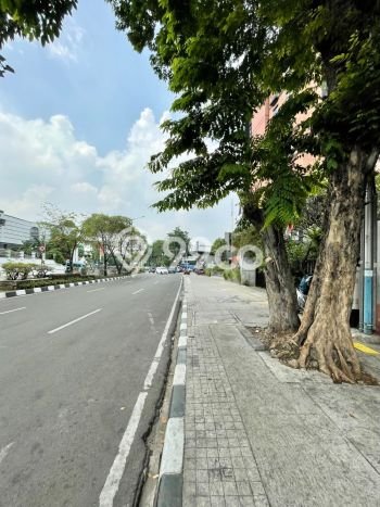 Kavling Tanah untuk Dijual di Rawamangun, Jakarta Timur, Luas 1037m2 Kavling Tanah untuk Dijual di Rawamangun, Jakarta Timur, Luas 1037m2