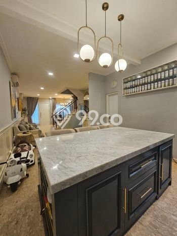 Ready to Use! Premium House LT 108m2 Desain Elegan di Lebak Bulus Ready to Use! Premium House LT 108m2 Desain Elegan di Lebak Bulus