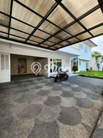 Dijual Rumah Mewah Elegan Dengan View Eksklusif di Ampera, Jakarta Selatan Dijual Rumah Mewah Elegan Dengan View Eksklusif di Ampera, Jakarta Selatan