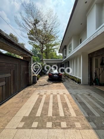 Jual Rumah Mewah Megah Dengan View Cantik di Kemang, Jakarta Selatan Jual Rumah Mewah Megah Dengan View Cantik di Kemang, Jakarta Selatan