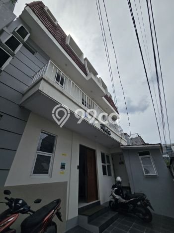 Rumah Kost Dijual di Menteng, Jakarta Pusat dengan 20 Kamar Tidur, 20 Kamar Mandi Rumah Kost Dijual di Menteng, Jakarta Pusat dengan 20 Kamar Tidur, 20 Kamar Mandi