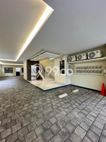 Aset Investasi! Kost Dijual di Senen, Jakarta Pusat, 18 KT, 18 KM, Luas 632m2 Aset Investasi! Kost Dijual di Senen, Jakarta Pusat, 18 KT, 18 KM, Luas 632m2