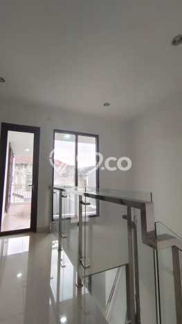 Hunian Nyaman Asri 3 KT Siap Pakai di Jatiwaringin Jakarta Timur Hunian Nyaman Asri 3 KT Siap Pakai di Jatiwaringin Jakarta Timur