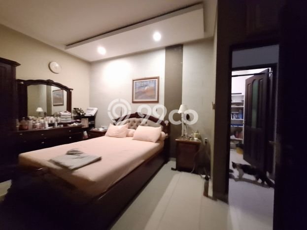 Rumah Luas Asri 5 KT Siap Pakai di Pekayon Bekasi Rumah Luas Asri 5 KT Siap Pakai di Pekayon Bekasi