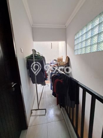 Rumah Minimalis 3 KT LT 128m2 di Komsen Rumah Minimalis 3 KT LT 128m2 di Komsen