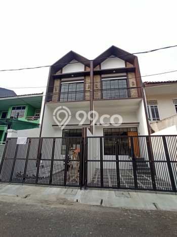 Jual Rumah Eksklusif 3 KT di Jatiwaringin, Jakarta Timur Jual Rumah Eksklusif 3 KT di Jatiwaringin, Jakarta Timur