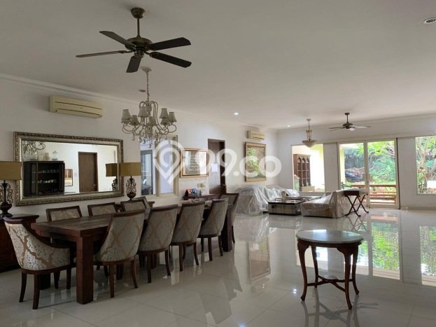 Rumah Elit Modern Tanpa Renovasi di Mampang Jakarta Selatan Rumah Elit Modern Tanpa Renovasi di Mampang Jakarta Selatan