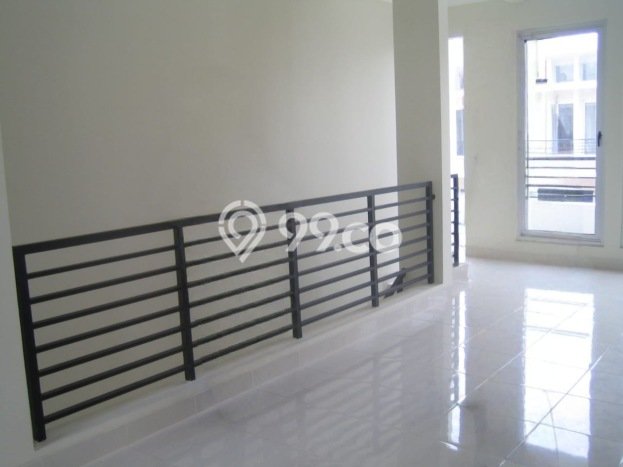 Rumah Minimalis 2 KT LT 80m2 di Gading Serpong Rumah Minimalis 2 KT LT 80m2 di Gading Serpong