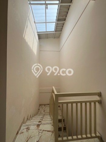 Cocok Untuk Investasi! Dijual Kost di Tanjung Duren 52 Kamar Cocok Untuk Investasi! Dijual Kost di Tanjung Duren 52 Kamar
