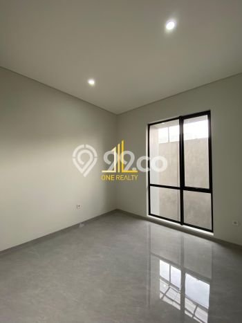 Rumah Luxury Modern Tanpa Renovasi di Setra Duta Bandung Rumah Luxury Modern Tanpa Renovasi di Setra Duta Bandung