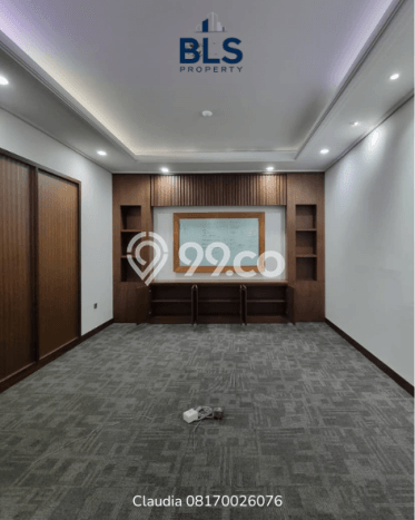 Kantor Disewakan di Area Ramai Kebayoran Baru, Jakarta Selatan Kantor Disewakan di Area Ramai Kebayoran Baru, Jakarta Selatan