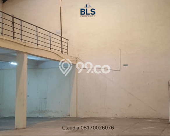 LOKASI PREMIUM! Gudang di Cengkareng, Luas 350m², Area Niaga LOKASI PREMIUM! Gudang di Cengkareng, Luas 350m², Area Niaga