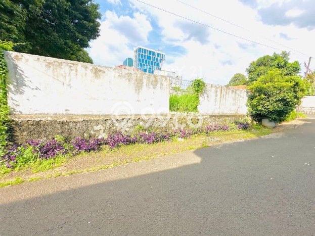 Tanah Siap Bangun Dijual di Jakarta Selatan Punya Luas 924m2 Tanah Siap Bangun Dijual di Jakarta Selatan Punya Luas 924m2