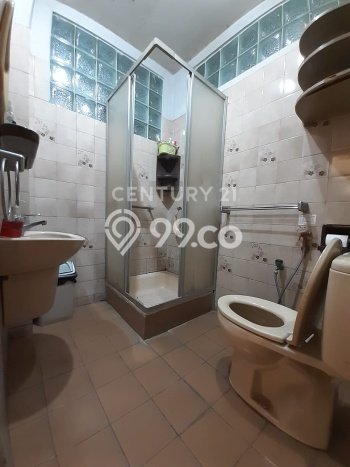 For Sale! Luxury House LT 460m2 Desain Elegan di Simprug For Sale! Luxury House LT 460m2 Desain Elegan di Simprug